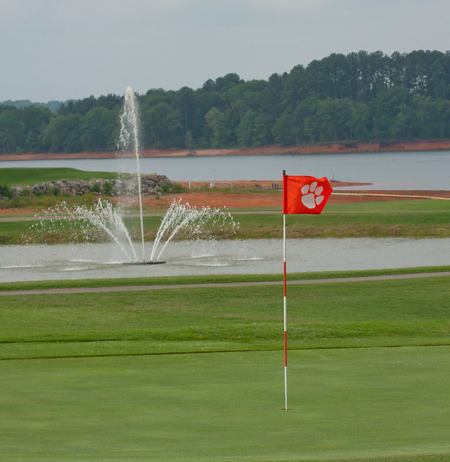 Photo of Clemson golf flag on the Walker Golf Course.