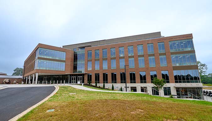 Nieri Family Alumni and Visitors Center