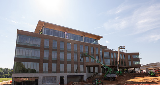 Construction of the new Alumni and Visitor center.
