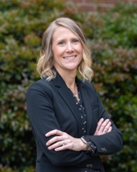 Dr. Sarah Winslow, 2022 Dr. Ted G. Westmoreland Award for Faculty Excellence Recipient