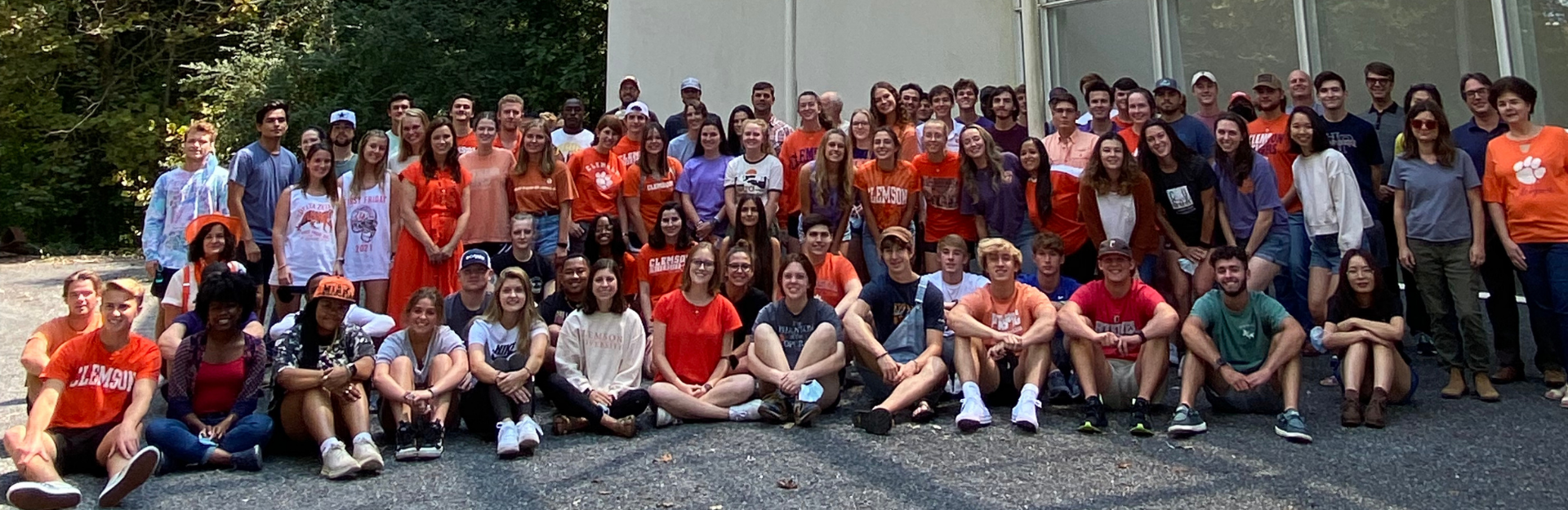large group of landscape architecture students