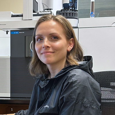 Elizabeth Leonard Research Associate Plant and Environmental Sciences Department