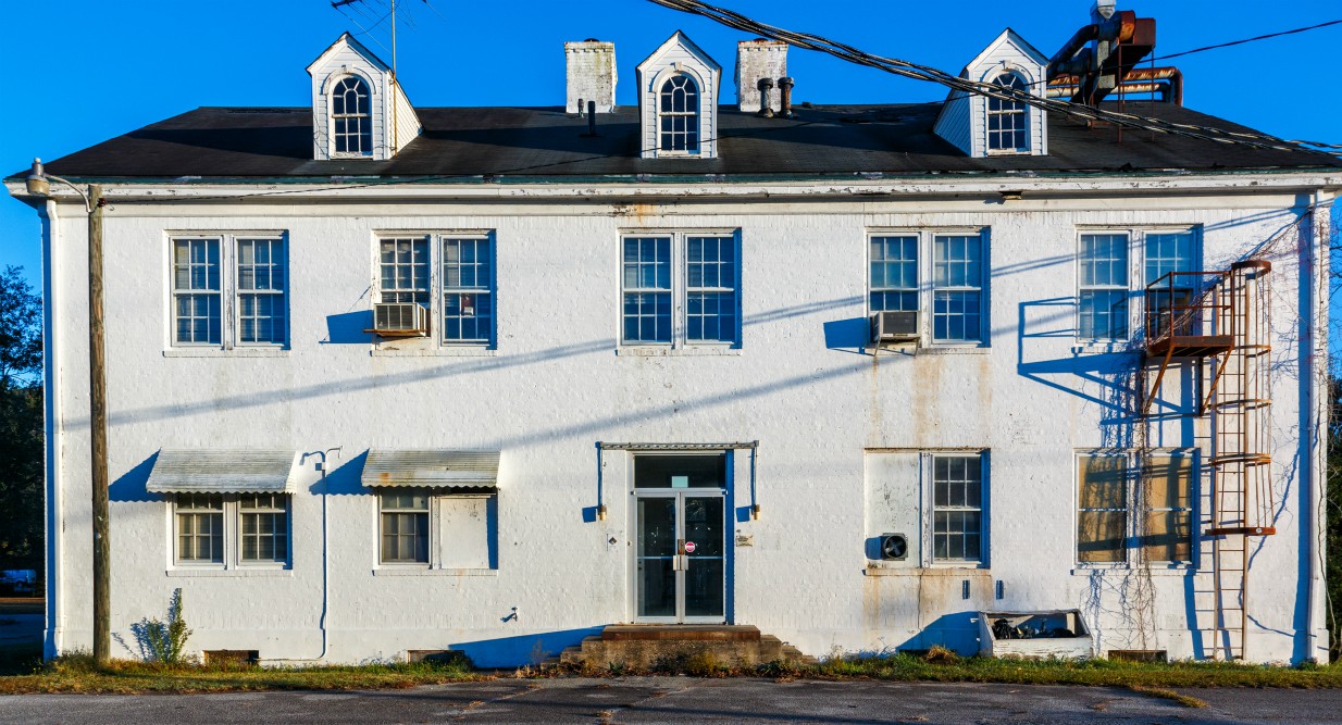 Building 1 North (primary) facade