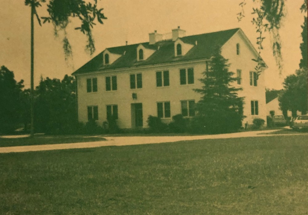 1974 photograph of Building 1 (USDA,1974)