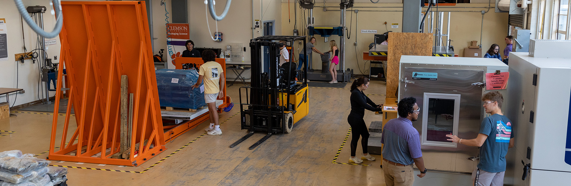 students working in dynamics lab