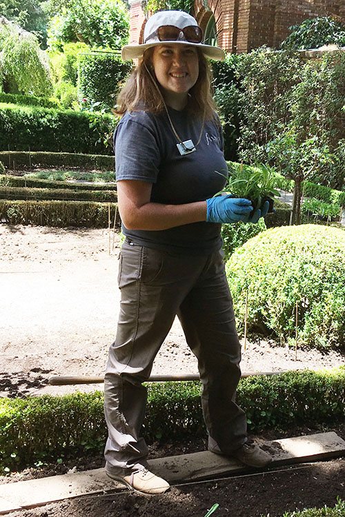 Meredith Gaines Senior Biological Sciences Major with Horticulture Minor Filoli in Woodside, CA