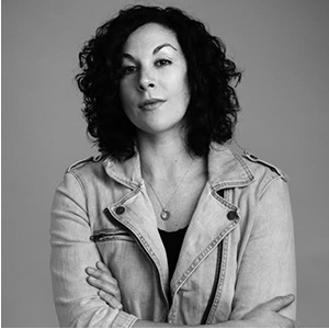 Black and White portrait of Sarah Cooper
