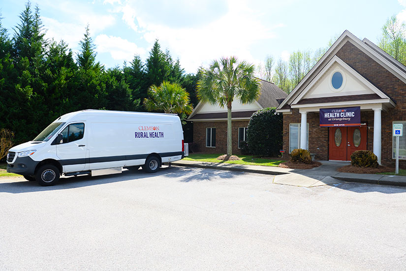 Clemson rural health facility and mobile unit in Orangeburg, SC