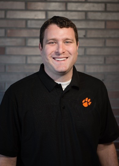 robert_prucka_orange_robert-prucka.jpg