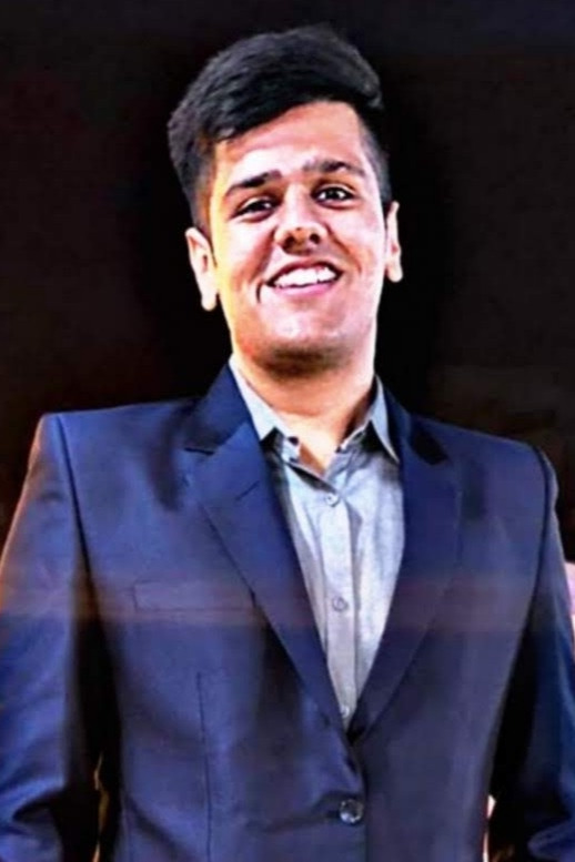 Devansh Shukla headshot