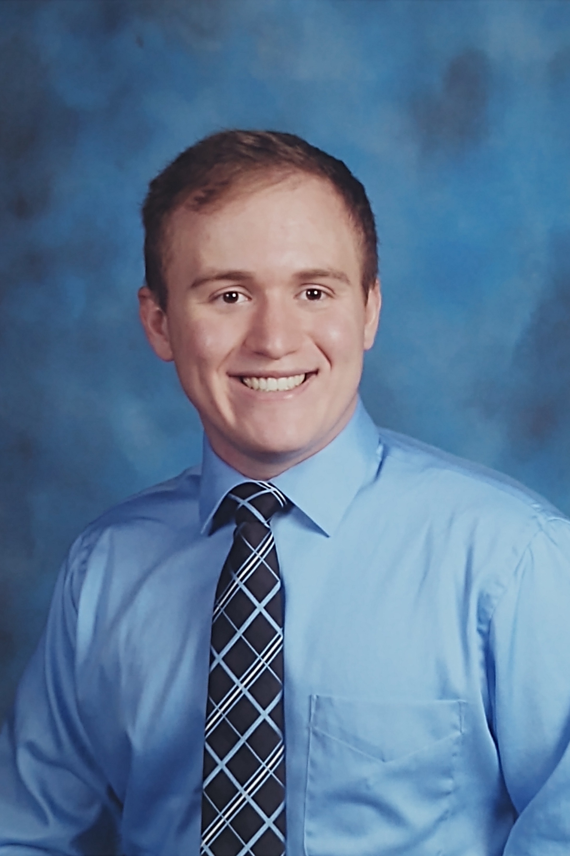 Hunter Warren headshot