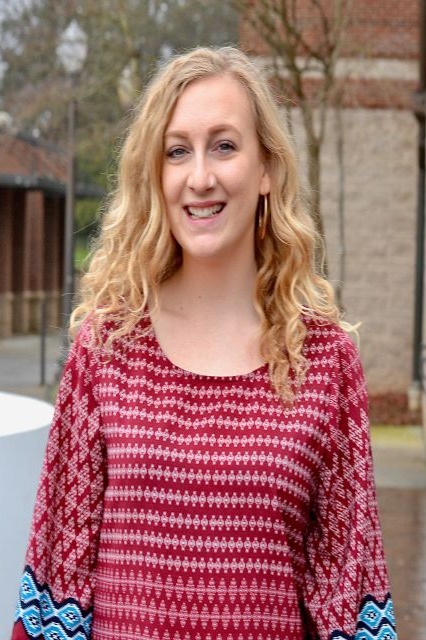Meredith Reeves headshot