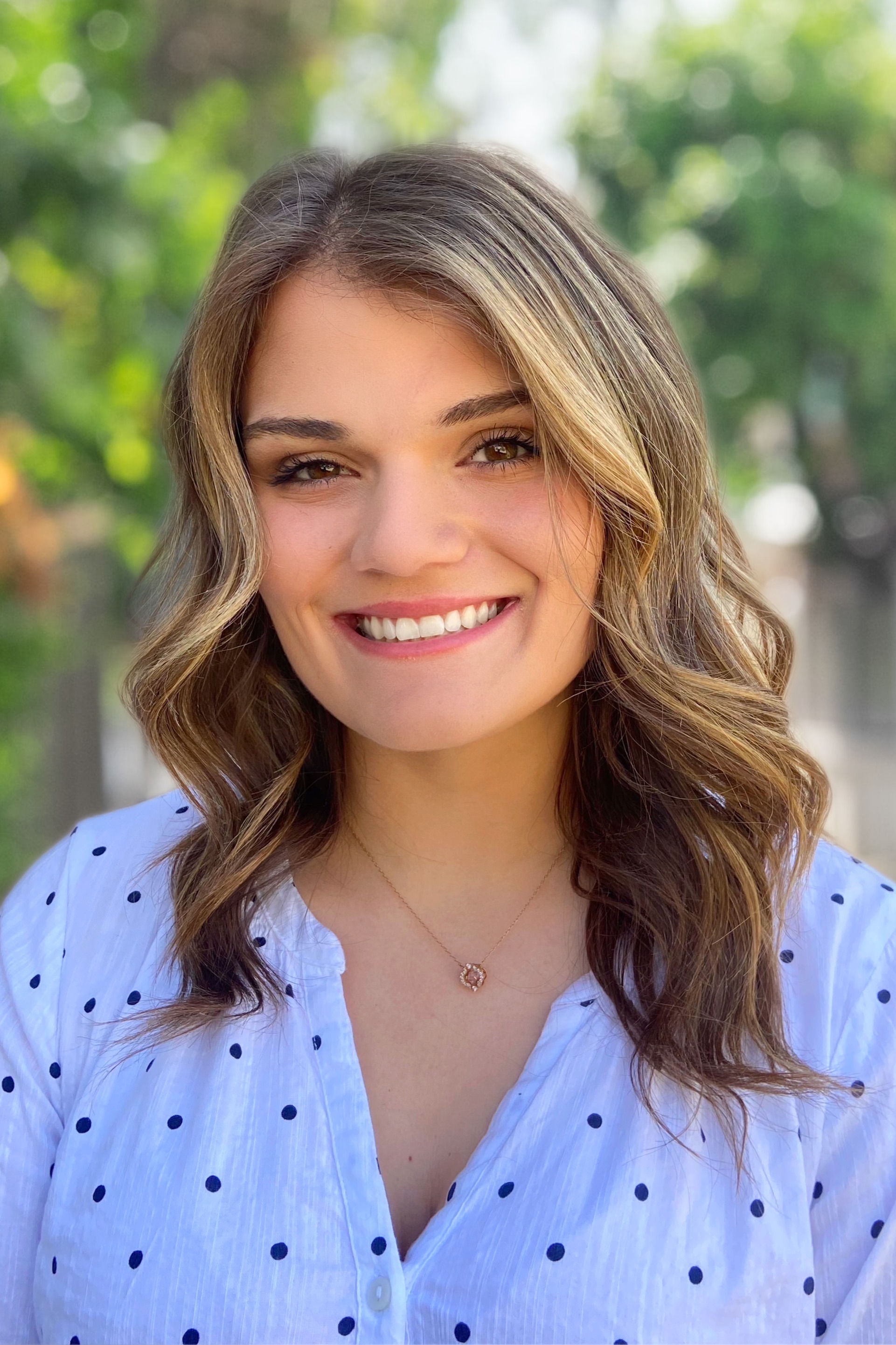 Stephanie Jeziorski headshot
