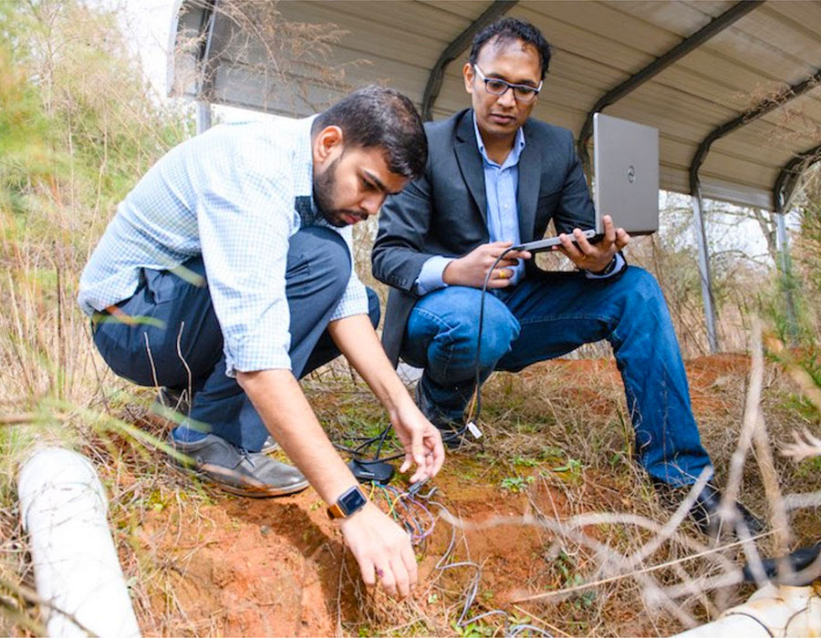 Piratla and Ph.D. student Shukla demonstrate their research