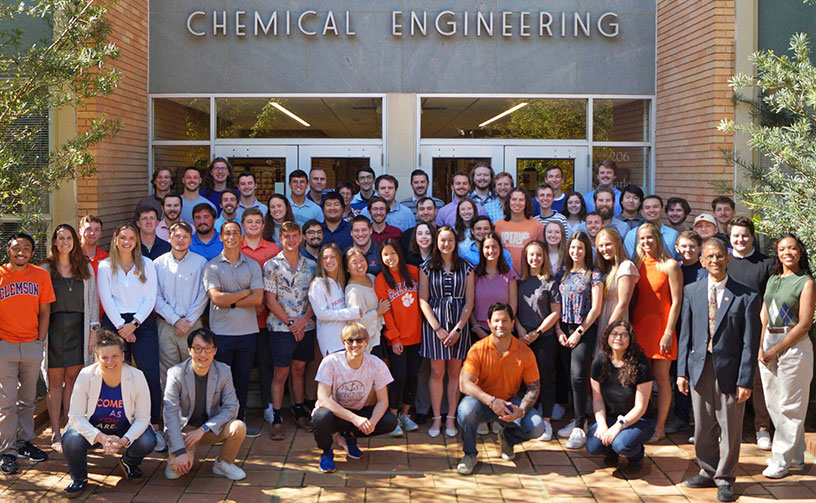 Class picture in front of Earle Hall.