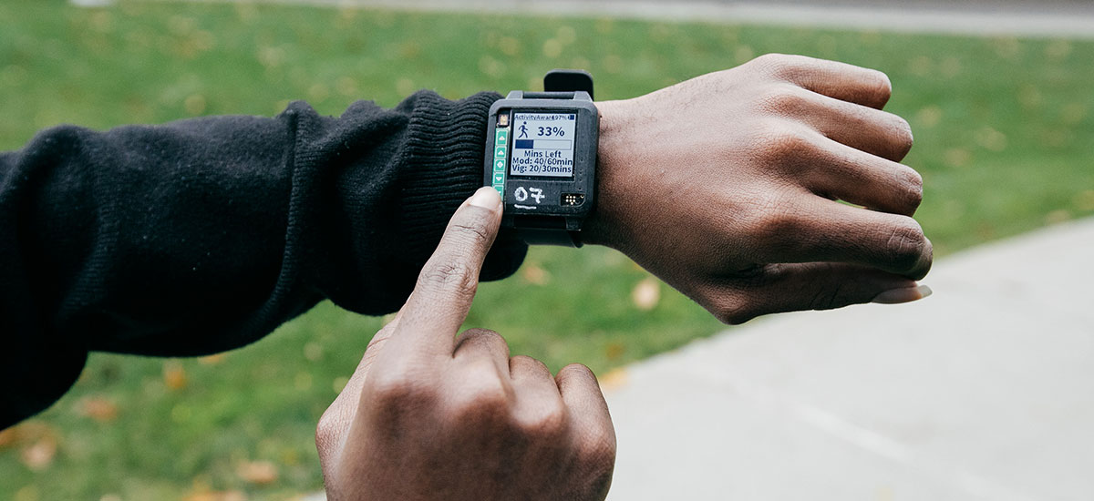Wearable device on wrist