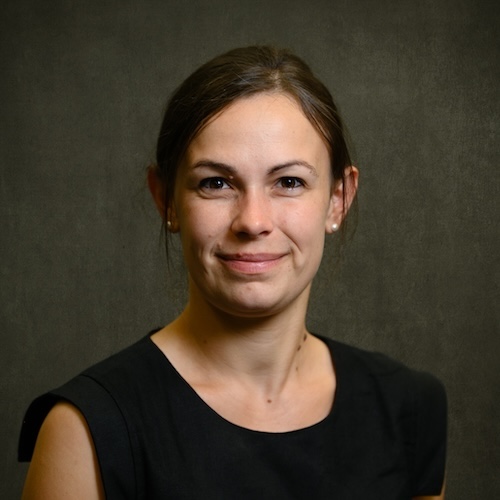 Janine Hoelscher profile
