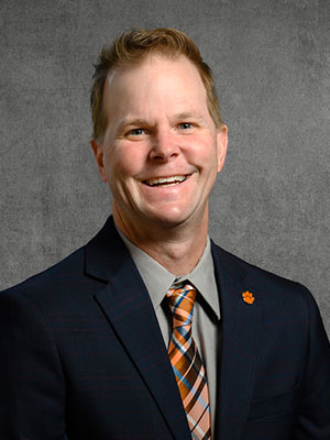 Dr. Schweisinger