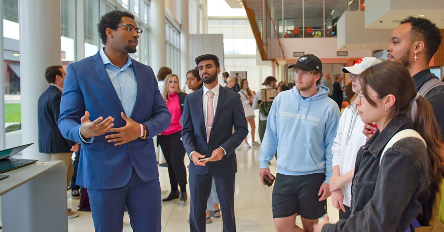 Student pitches his SPARK idea