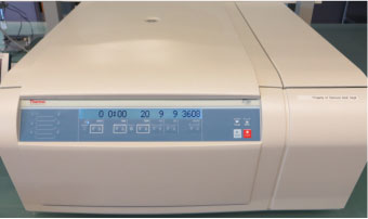 Refrigerated centrifuge, Sorvall ST 40R, Thermo Scientific