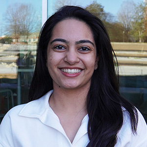 Alayna Khoja 