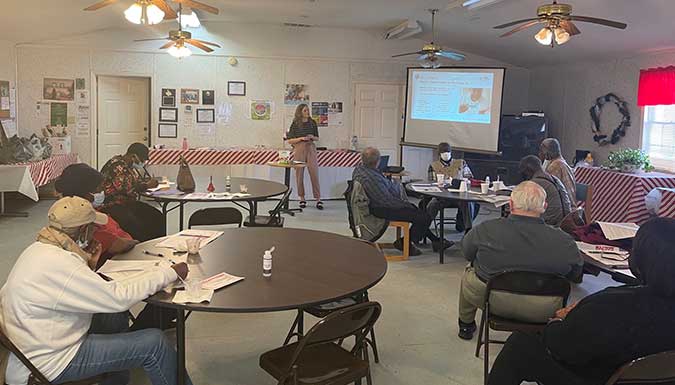 instructor presenting to a class