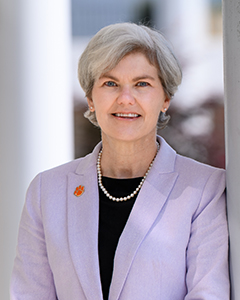 Headshot of Denise Ciccarelli.