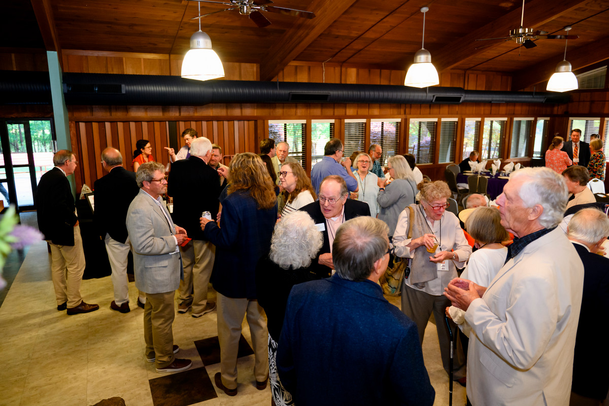 social gathering at the Class of '39 reunion dinner