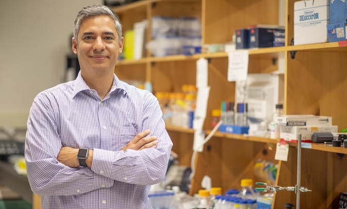 Hugo Sanabria in a lab
