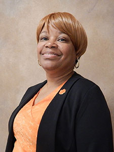 Headshot of Rachel Burch