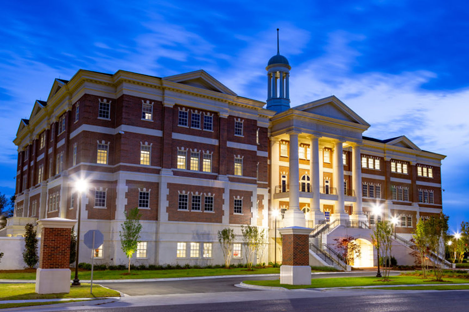 Nightime shot of Edward Via College of Osteopathic Medicine, Louisiana Campus.