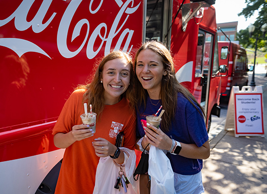 Clemson students at Coca Cola food truck at Campus