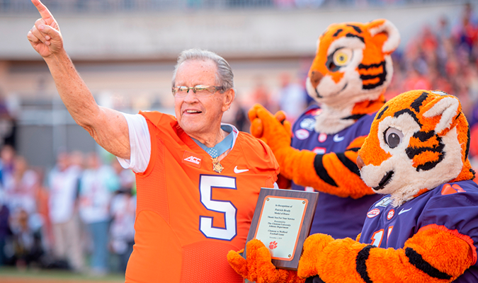 Patrick Brady with Tiger Cubs at the Memorial Stadium