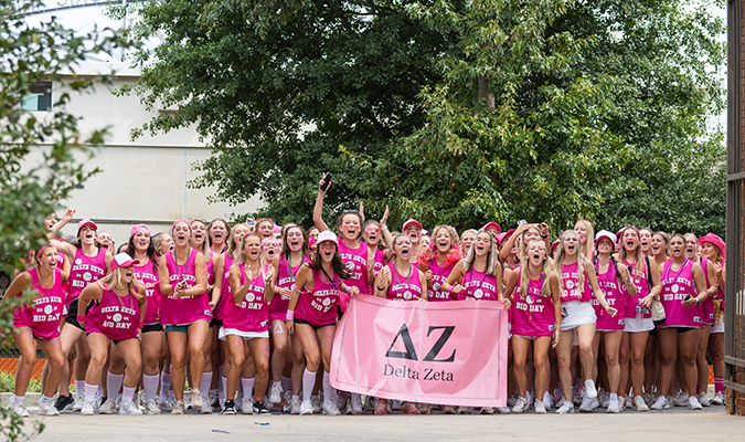 Delta Zeta members celebrate Bid Day 2022