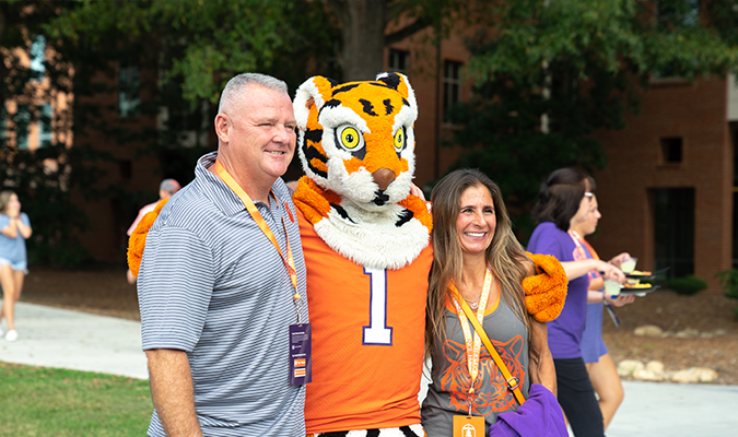 Tiger Cub with Clemson Family at Fall Family Tailgate