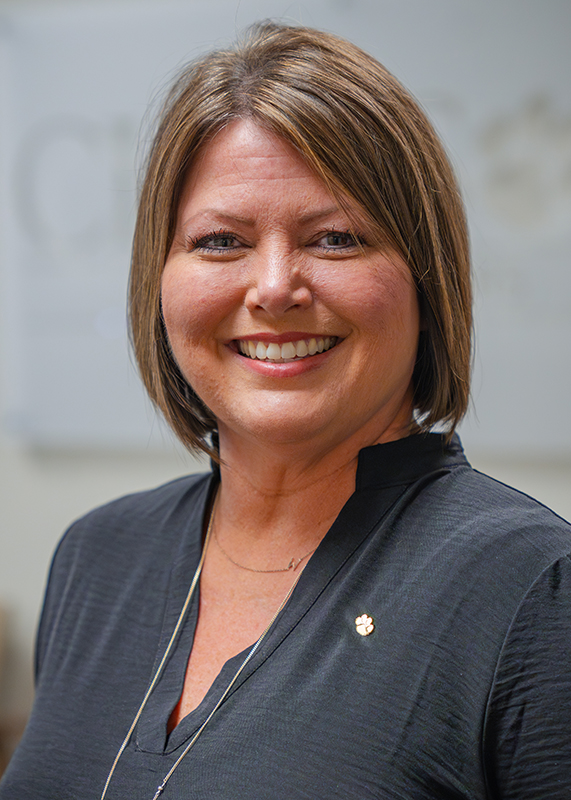 Lisa Bona