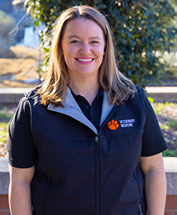 Danielle Howard, DVM MS